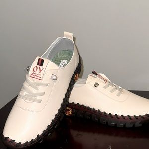 Leather Soft Flat Shoes *NEW*